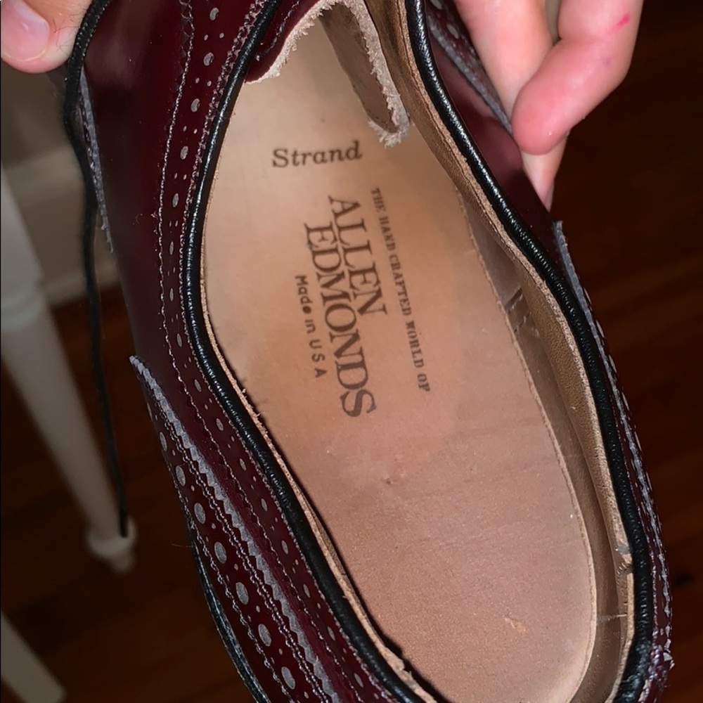 Allen Edmonds - Picture 4 of 5